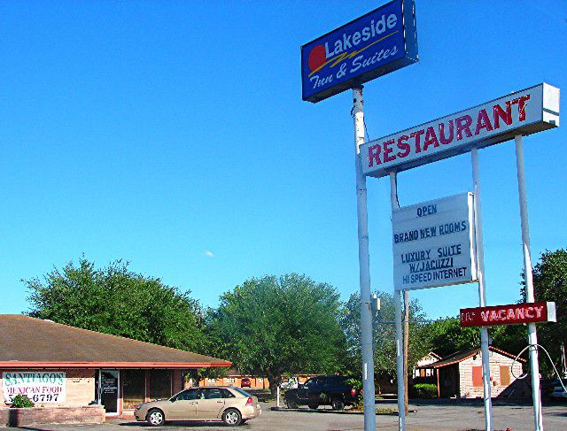 Lakeside Inn & Suites By Oyo Mathis I 37 外观 照片